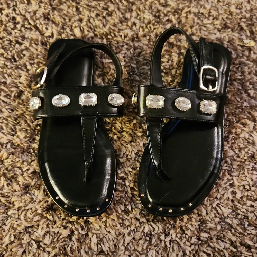 STEVE MADDEN MADDEN NYC studded sandals girls size 1